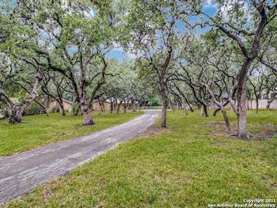 10903 Dreamland Dr San Antonio, TX 78230