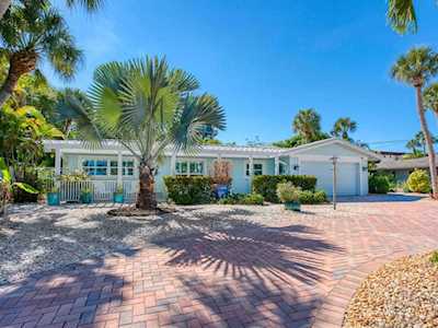 5628 Cape Leyte Dr Sarasota, FL 34242
