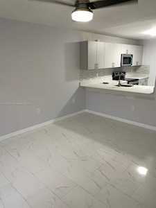 10070 NW 6th St #202 Pembroke Pines, FL 33024