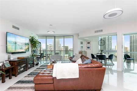 350 S Miami Ave #3601 Miami, FL 33130