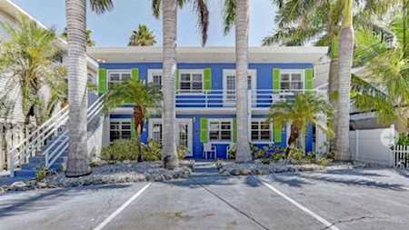 301 Highland Ave #2 Bradenton Beach, FL 34217