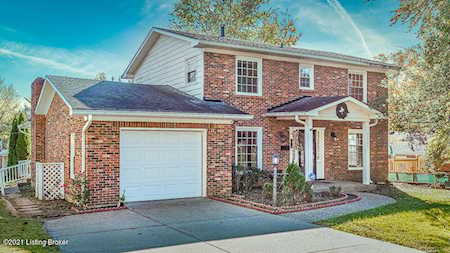 7547 Merlyn Cir Louisville, KY 40214