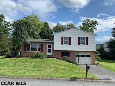 340 Kimport Avenue Boalsburg, PA 16827
