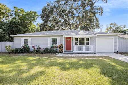 1277 Nicholson St Clearwater, FL 33755
