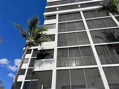 1102 Benjamin Franklin Dr #414 Sarasota, FL 34236