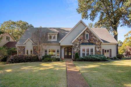 2561 Meadow Run Dr Germantown, TN 38138