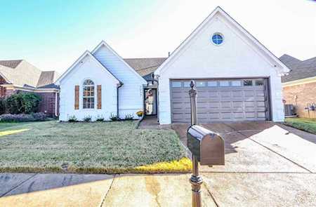 7033 S Beringer Dr Cordova, TN 38018