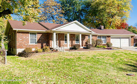 4503 Forest Ridge Ct Louisville, KY 40219