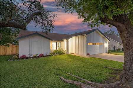 10802 Tall Oak TRL Austin, TX 78750