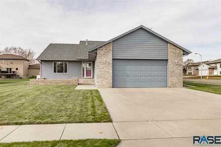 2201 S Grinnell Ave Sioux Falls, SD 57106
