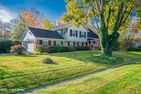 8916 Pine Lake Dr Louisville, KY 40220