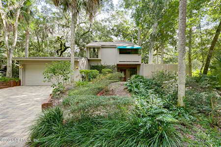1855 Hickory Ln Atlantic Beach, FL 32233