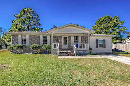 701 Jamie Ln. Conway, SC 29526