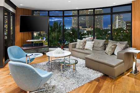 100 Harbor Dr #704 San Diego, CA 92101