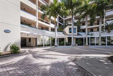 1932 Harbourside Dr #244 Longboat Key, FL 34228