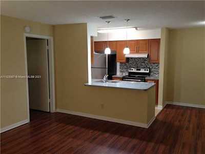 791 NW 104th Ave #203 Pembroke Pines, FL 33026