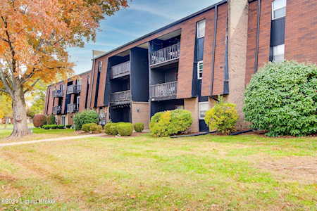 3503 Lodge Ln #105 Louisville, KY 40218