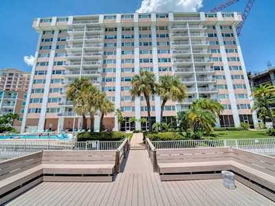 675 S Gulfview Blvd #PH4 Clearwater, FL 33767