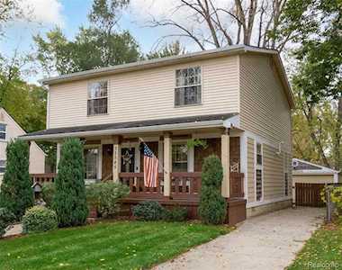 33545 Bock St Garden City, MI 48135