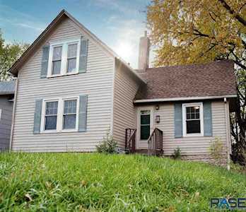 217 N West Ave Sioux Falls, SD 57104