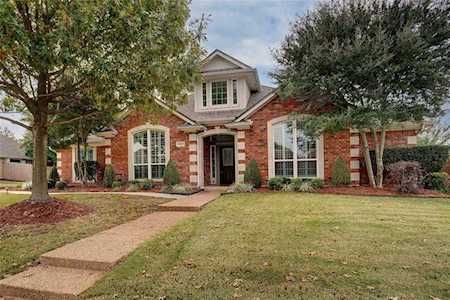 8800 Thornbridge Drive North Richland Hills, TX 76182