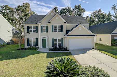 111 Summer Trace Dr Summerville, SC 29485