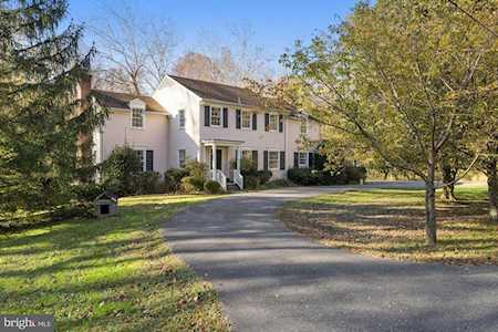 9410 Kendale Rd Potomac, MD 20854