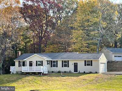 6071 Stephen Reid Rd Huntingtown, MD 20639