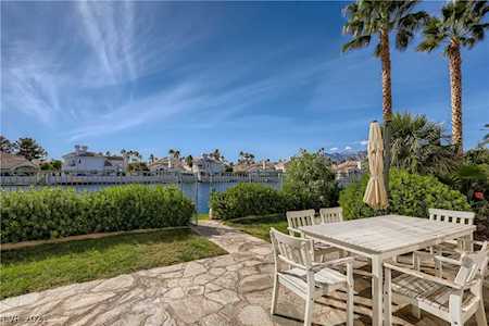 2933 Channel Bay Dr Las Vegas, NV 89128