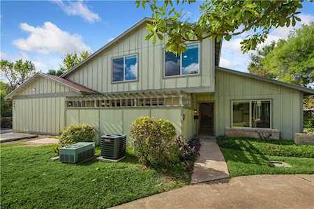 5067 Fort Clark DR Austin, TX 78745