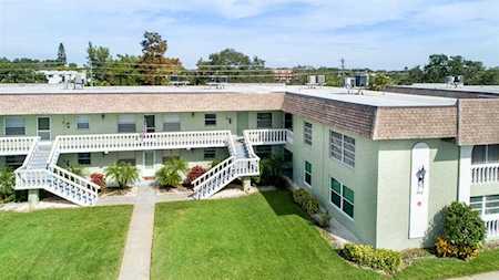 1250 S Pinellas Ave #913 Tarpon Springs, FL 34689