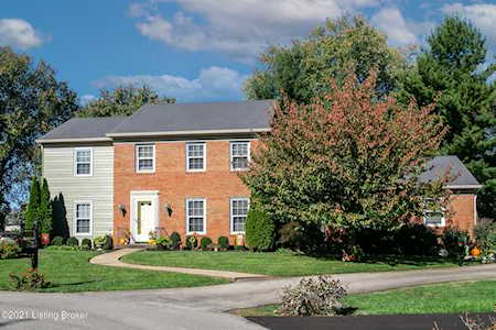 8701 Noll Ct Louisville, KY 40241