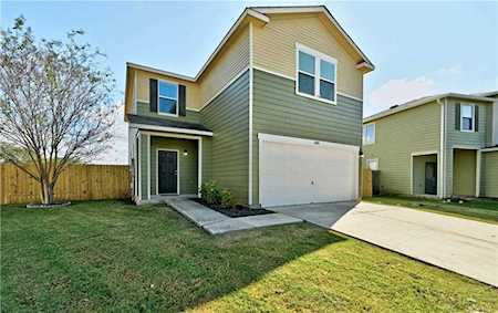 6001 Randleman DR Del Valle, TX 78617
