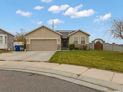 3938 S Vermont Ct West Valley City, UT 84128