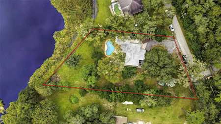 16123 W Lake Burrell Dr Lutz, FL 33549