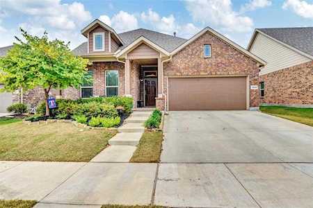 1805 Lark Lane Argyle, TX 76226