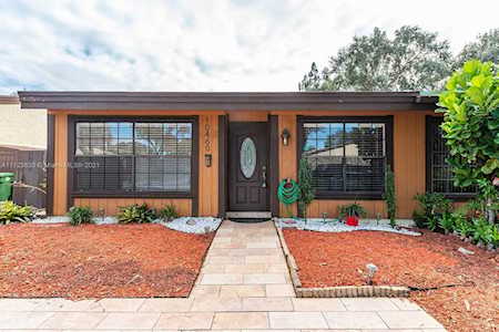 10460 Buttonwood Ave #10460 Pembroke Pines, FL 33026