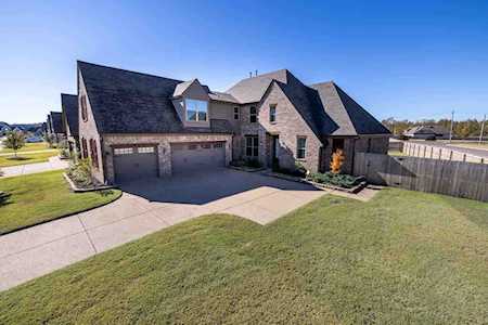 6453 Rutherford Cir Arlington, TN 38002