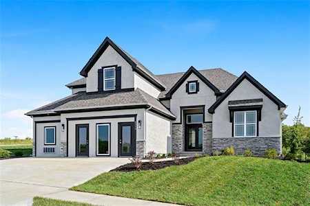 9153 Gander St Lenexa, KS 66227