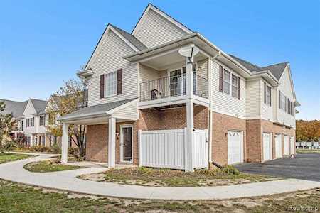 1136 Rial Lake Dr Howell Twp, MI 48843