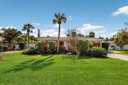 307 58th St Holmes Beach, FL 34217