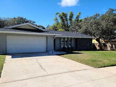 959 Winding Oaks Dr Palm Harbor, FL 34683