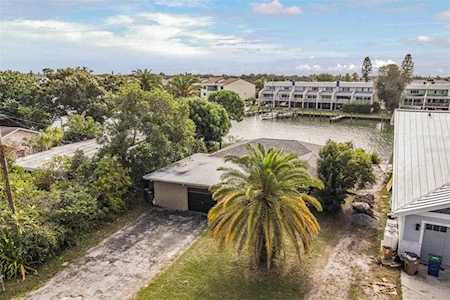 339 Bahia Vista Dr Indian Rocks Beach, FL 33785
