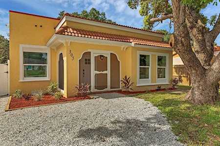 305 Pameto Rd Nokomis, FL 34275