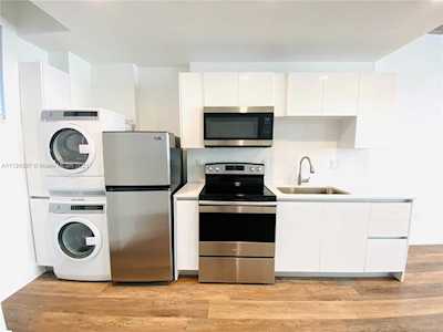 1580 NW 2nd St #18 Miami, FL 33125