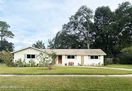 1449 Republic Dr Jacksonville Beach, FL 32250