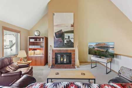 3066 Lake Shore Drive Minneapolis, MN 55416