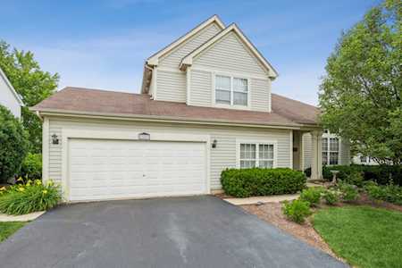 787 Penfield Dr Carol Stream, IL 60188