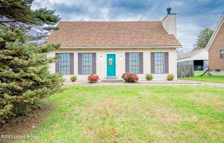 9831 Stanalouise Dr Louisville, KY 40291