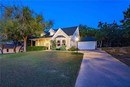 107 S Ronay DR Briarcliff, TX 78669